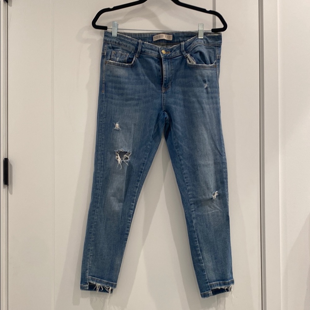 Zara Women's Distressed Blue Ankle Jeans